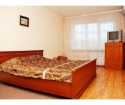 Сдам двухкомнатную квартиру киев 350 грн. за сутки/75 грн. за час 0674996232